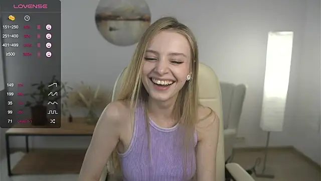 Snapshot of OdelinaEliot chatting on 02/14/25, 01:51 OdelinaEliot online show from 02/14/25, 01:51