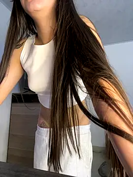 astrid  online show from 10/18/25, 11:33