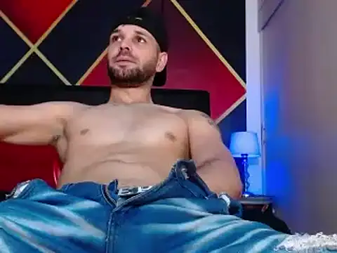 Cristian white online show from 03/13/25, 10:43