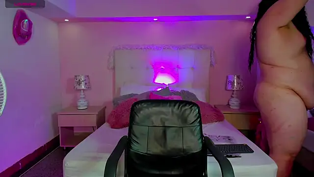 ScarlettDreamss7 online show from 03/21/25, 07:46