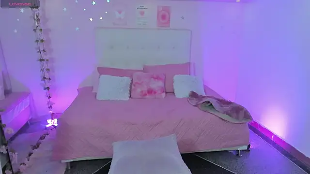 ScarlettDreamss7 online show from 11/28/25, 12:19