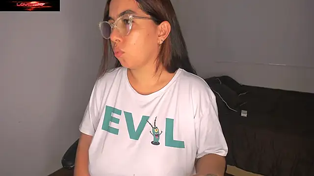 brithany olson25 online show from 01/27/25, 05:25