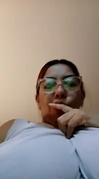 brithany olson25 online show from 02/13/25, 10:55