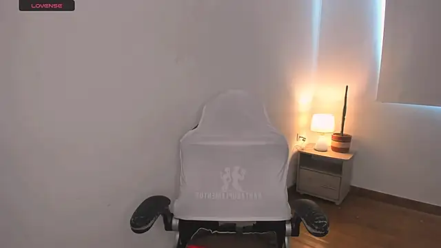 brithany olson25 online show from 02/28/25, 03:15