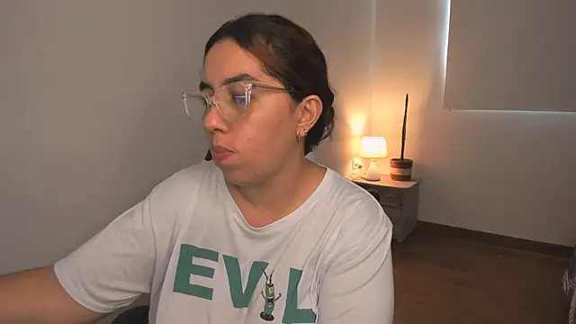 brithany olson25 online show from 03/21/25, 02:51