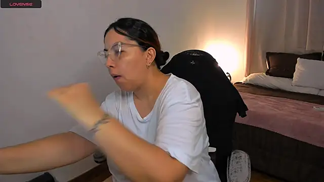 brithany olson25 online show from 09/11/25, 09:15