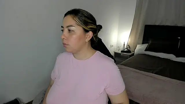 brithany olson25 online show from 03/28/26, 02:22