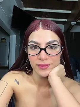 thompsonabella666 online show from 04/23/26, 02:46