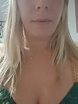 SweetyNinaOff1 online show from 10/15/25, 12:22