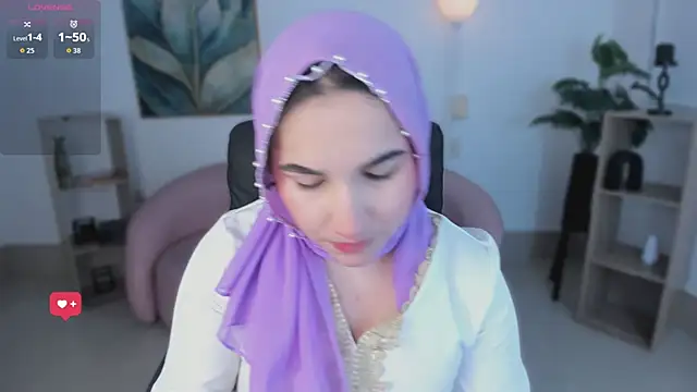 Ayha khalaf online show from 10/29/25, 01:19