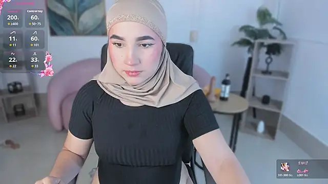 Ayha khalaf online show from 11/18/25, 01:33