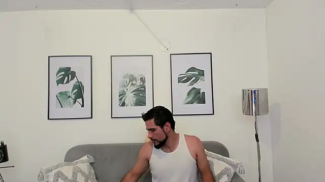 luxurycoupl online show from 02/08/25, 03:41