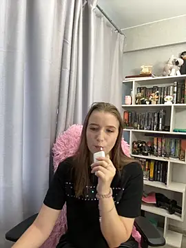 LillyFan-X online show from 09/12/25, 04:34