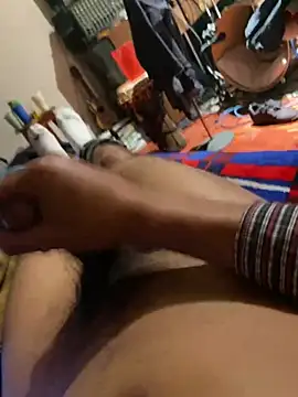 Snapshot of elviolagays91 chatting on 03/04/25, 03:33 elviolagays91 online show from 03/04/25, 03:33