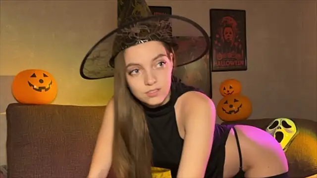 Snapshot of annylovely chatting on 10/30/25, 05:02 annylovely online show from 10/30/25, 05:02