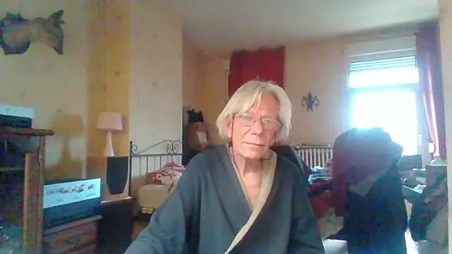 Snapshot of rosanetrav chatting on 04/12/26, 07:02 rosanetrav online show from 04/12/26, 07:02