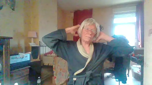 Snapshot of rosanetrav chatting on 05/20/26, 06:08 rosanetrav online show from 05/20/26, 06:08