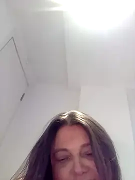 Snapshot of HotHornyEmmaX chatting on 02/01/25, 03:50 HotHornyEmmaX online show from 02/01/25, 03:50