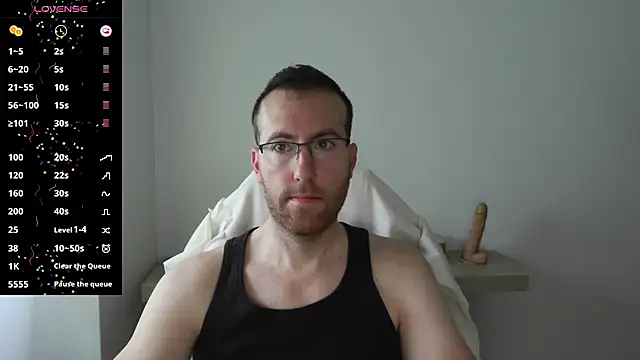 Snapshot of machohiberiko chatting on 02/02/25, 10:35 machohiberiko online show from 02/02/25, 10:35