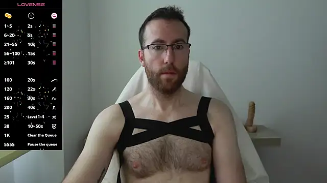 Snapshot of machohiberiko chatting on 02/22/25, 10:40 machohiberiko online show from 02/22/25, 10:40