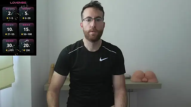 Snapshot of machohiberiko chatting on 12/18/25, 08:53 machohiberiko online show from 12/18/25, 08:53