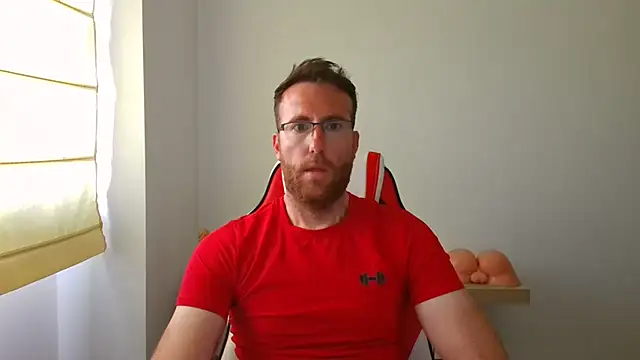 Snapshot of machohiberiko chatting on 04/26/26, 04:37 machohiberiko online show from 04/26/26, 04:37