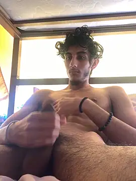 Snapshot of Mar7 chatting on 04/15/26, 02:02 Mar7 online show from 04/15/26, 02:02