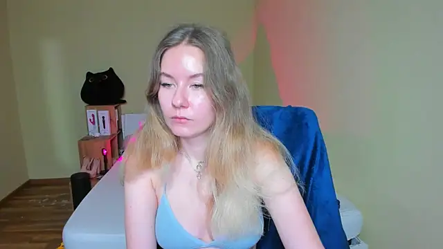 EmilyPaw online show from 02/11/25, 09:09