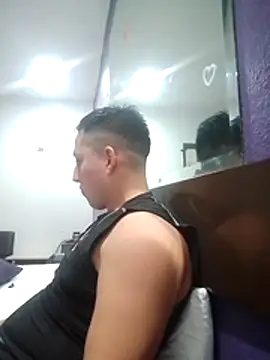 LuisMex1998 online show from 11/02/25, 09:11