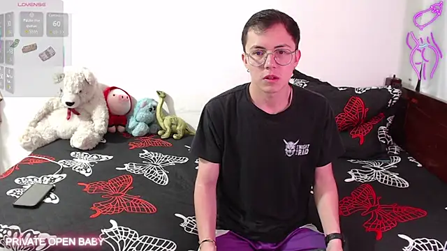 Tina 4 Charlie online show from 10/22/25, 03:01