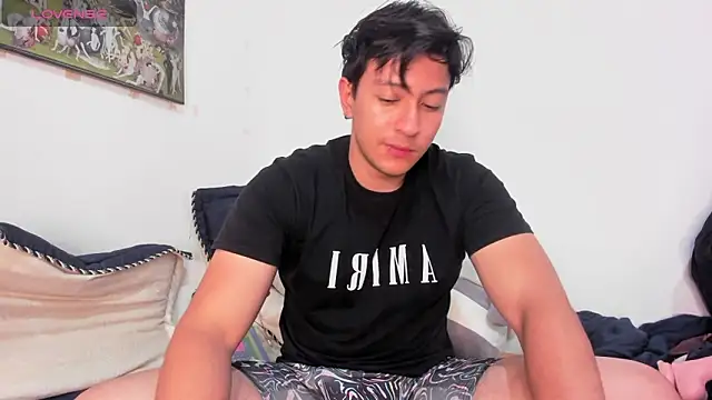 Snapshot of Amon__ashford chatting on 03/26/26, 06:30 Amon ashford online show from 03/26/26, 06:30