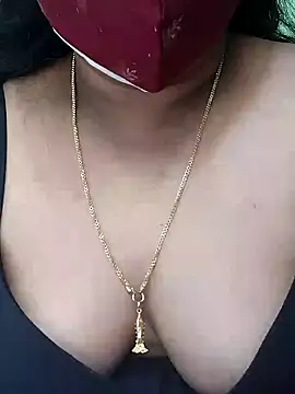 Snapshot of Tamil_Aathira chatting on 01/26/25, 03:48 Tamil Aathira online show from 01/26/25, 03:48