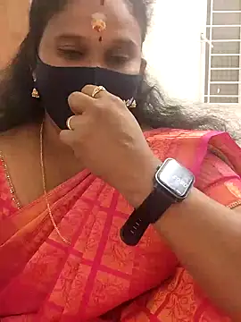 Snapshot of Tamil_Aathira chatting on 02/11/25, 02:35 Tamil Aathira online show from 02/11/25, 02:35