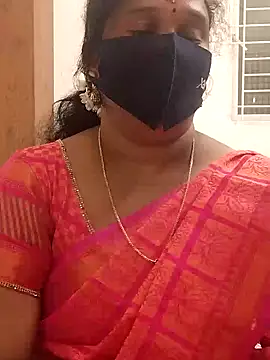 Snapshot of Tamil_Aathira chatting on 02/11/25, 05:40 Tamil Aathira online show from 02/11/25, 05:40