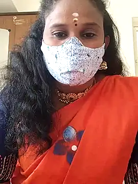 Snapshot of Tamil_Aathira chatting on 02/13/25, 10:34 Tamil Aathira online show from 02/13/25, 10:34