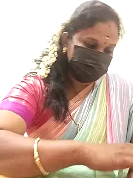 Snapshot of Tamil_Aathira chatting on 03/05/25, 10:55 Tamil Aathira online show from 03/05/25, 10:55