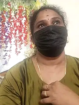 Snapshot of Tamil_Aathira chatting on 09/09/25, 09:20 Tamil Aathira online show from 09/09/25, 09:20