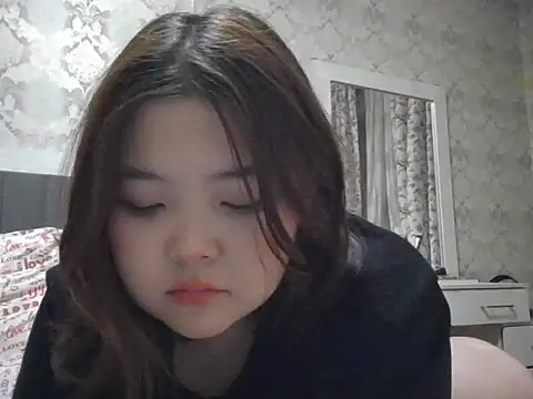 Snapshot of elysiann3 chatting on 02/02/25, 07:14 elysiann3 online show from 02/02/25, 07:14