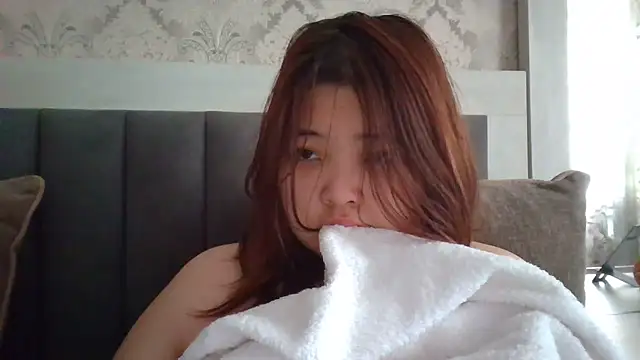 Snapshot of elysiann3 chatting on 02/25/25, 07:42 elysiann3 online show from 02/25/25, 07:42