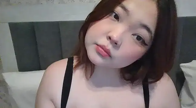 Snapshot of elysiann3 chatting on 03/19/25, 12:12 elysiann3 online show from 03/19/25, 12:12