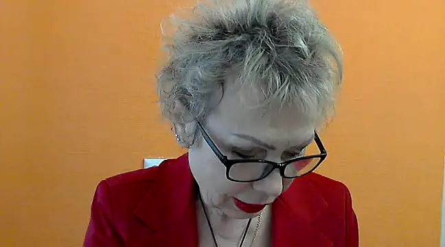 NessyJenixs online show from 02/18/25, 02:16