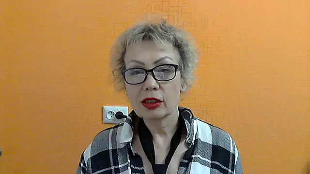 NessyJenixs online show from 03/22/25, 07:20