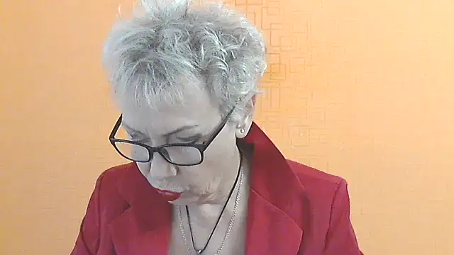 NessyJenixs online show from 10/21/25, 06:58