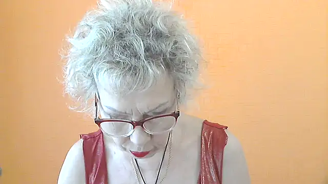 Snapshot of NessyJenixs chatting on 06/10/26, 06:23 NessyJenixs online show from 06/10/26, 06:23