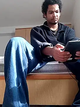 Snapshot of cingonduro chatting on 03/09/25, 09:24 cingonduro online show from 03/09/25, 09:24