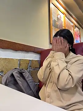 Snapshot of fiorella_paris chatting on 02/16/26, 07:21 fiorella paris online show from 02/16/26, 07:21