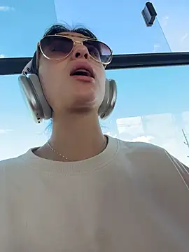 Snapshot of fiorella_paris chatting on 02/25/26, 07:45 fiorella paris online show from 02/25/26, 07:45