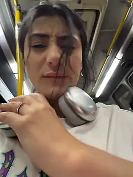 Snapshot of fiorella_paris chatting on 03/08/26, 02:04 fiorella paris online show from 03/08/26, 02:04