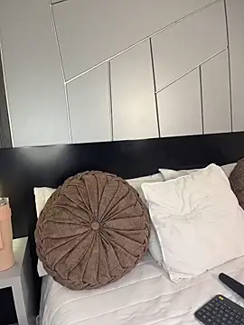 Snapshot of fiorella_paris chatting on 03/09/26, 08:35 fiorella paris online show from 03/09/26, 08:35