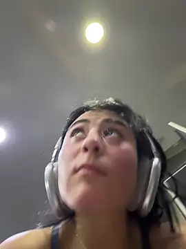 Snapshot of fiorella_paris chatting on 03/13/26, 04:57 fiorella paris online show from 03/13/26, 04:57